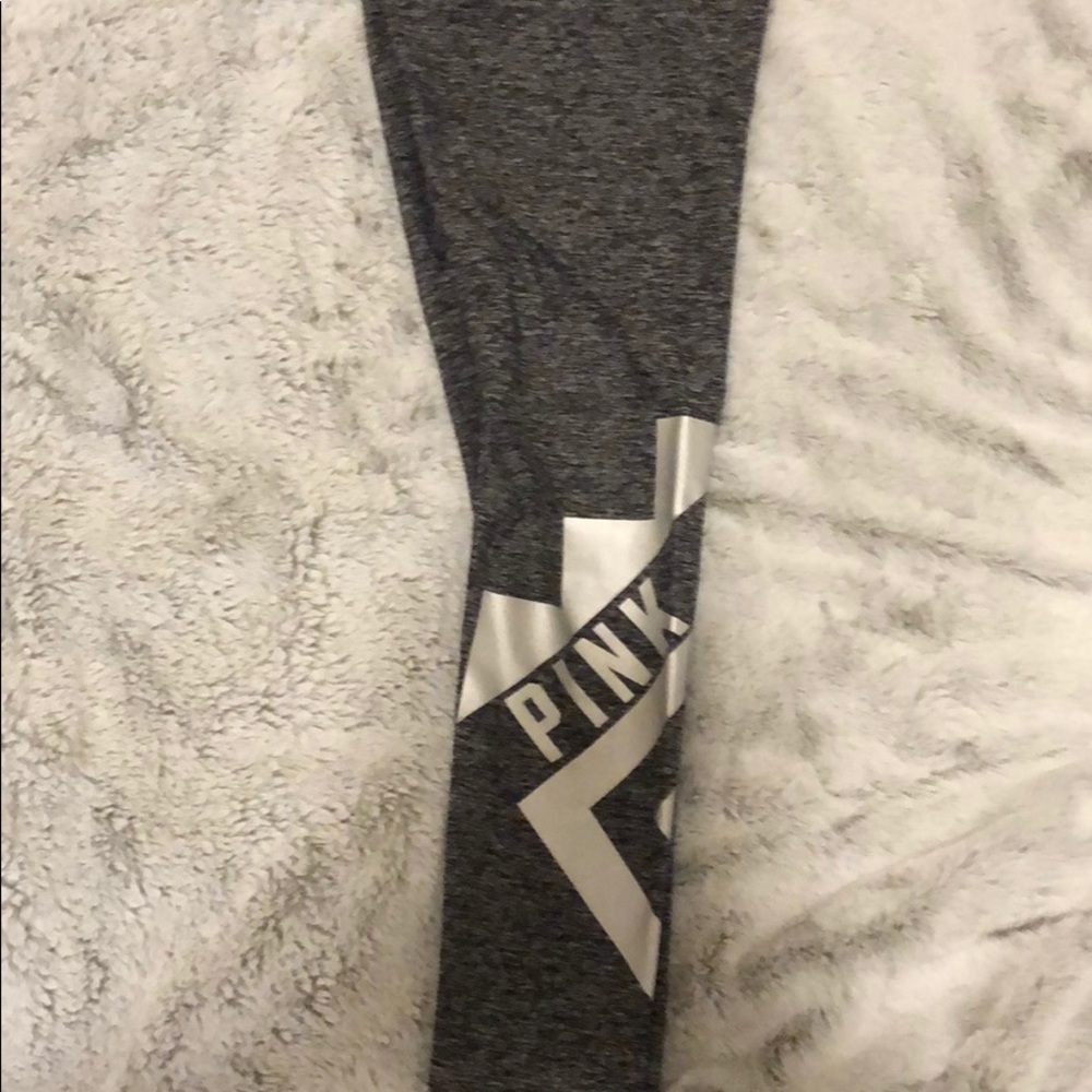 Gray VS PINK leggings
